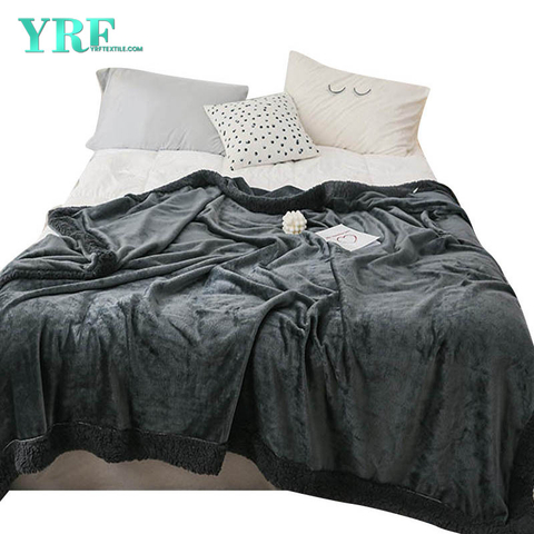 Coperta in stile moderno per trattenere il calore grigio scuro e nero per letto king size